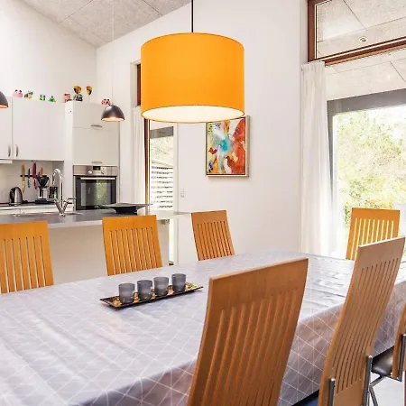 10 Person In Hj Rring Holiday home *